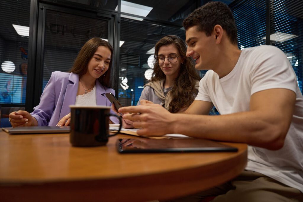 Alunos se preparando para os módulos mais difíceis do CPA-10