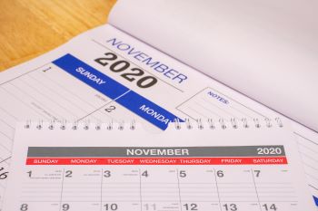 Calendário, representando os informes anuais dos Fundos Imobiliários